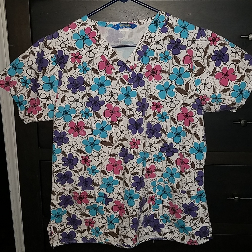 Scrub Wear white floral scrub top size small